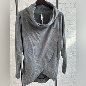 Lululemon Athletica Savasana Yoga Wrap Sweatshirt Jacket, size 4